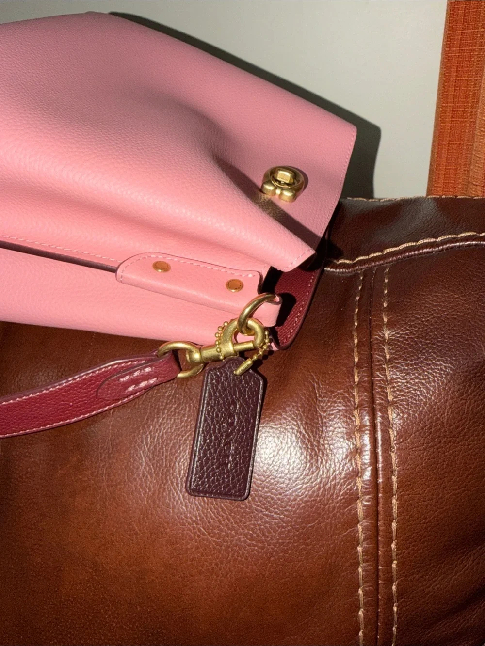 ‼️Coach Willow Bucket Bag Pink Leather Crossbody Bag